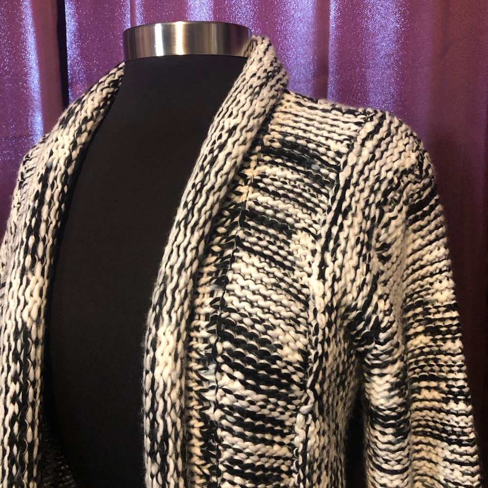 Fantazia Long Open Front Marled Fringe Cardigan Sweater Black And White - Picture 3 of 7